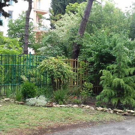 Family Нouse -Нotel Asai Ravda Kültér fotó