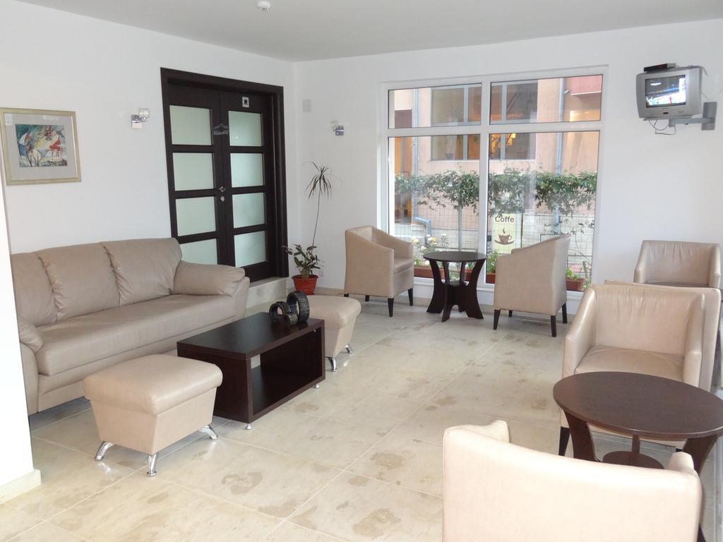 Family Нouse -Нotel Asai Ravda Kültér fotó