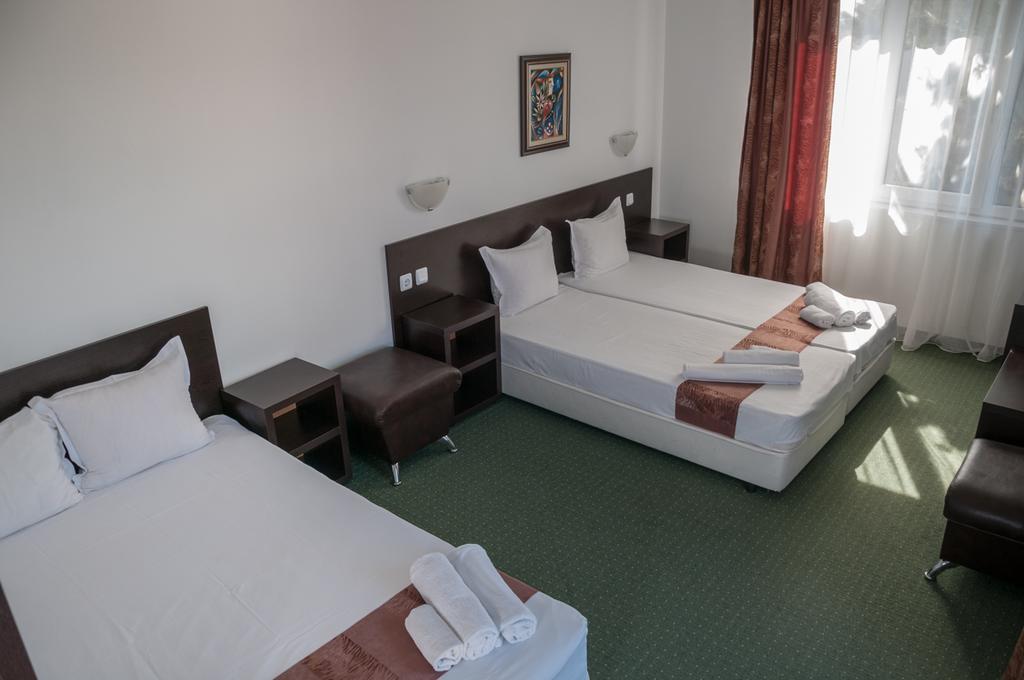 Family Нouse -Нotel Asai Ravda Kültér fotó