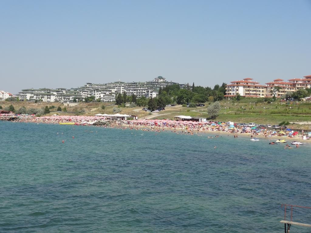 Family Нouse -Нotel Asai Ravda Kültér fotó
