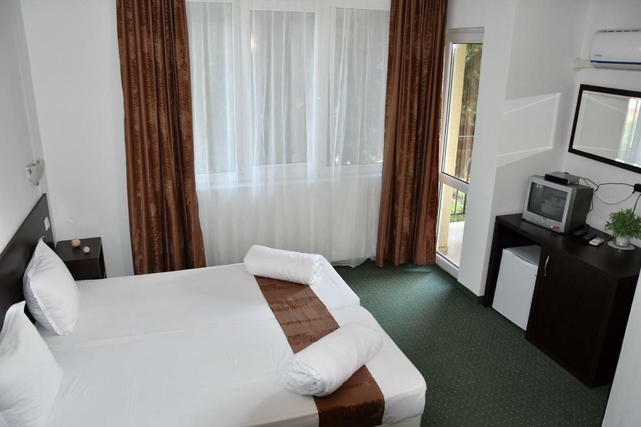 Family Нouse -Нotel Asai Ravda Kültér fotó